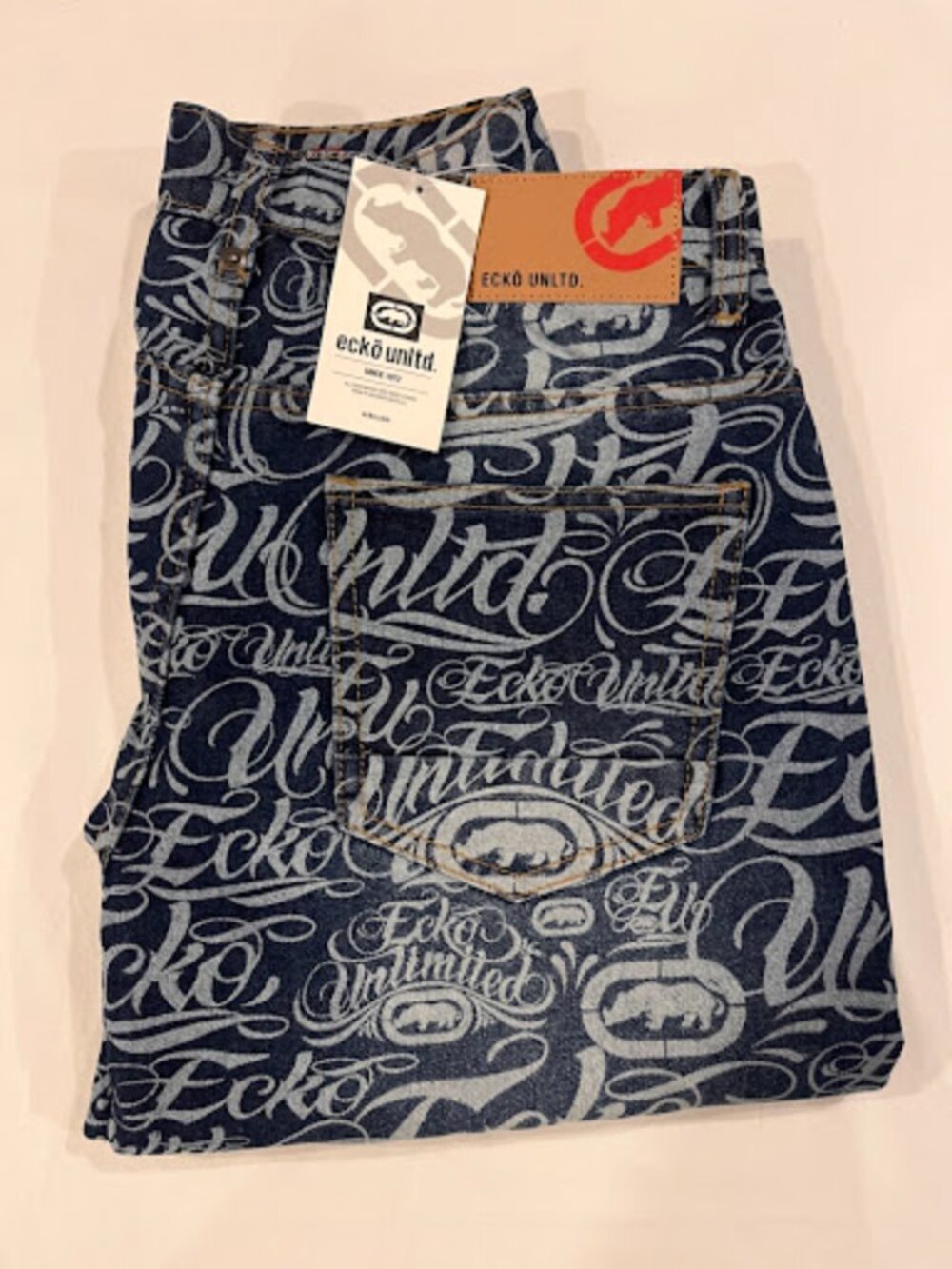 Ecko Unltd All Over Script Print Relaxed Denim Jeans 32 NWT